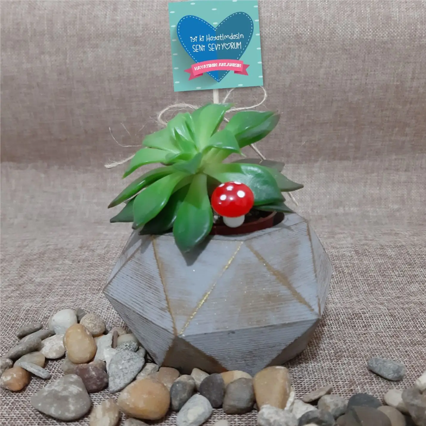 

Handmade Polygon Concrete Pot-Retro-04