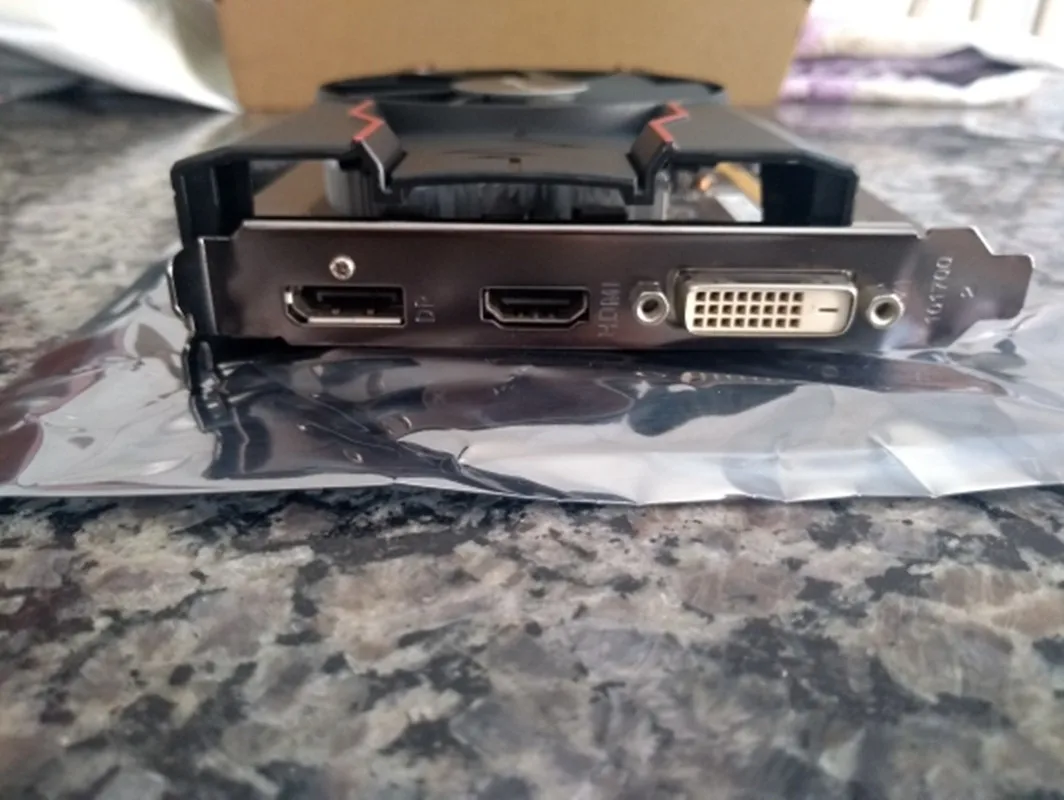 

Used SAPPHIRE RX 550 2GB Video Cards GPU For AMD Radeon RX500 2GB GDDR5 Graphics Cards PC DisplayPort HDMI DVI 128bit PCI-E X16