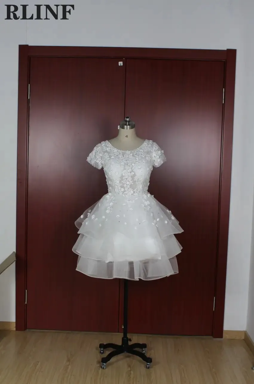 

Fashion White Lace Short Sleeves Mini Ball Gowns Custom Evening Dress