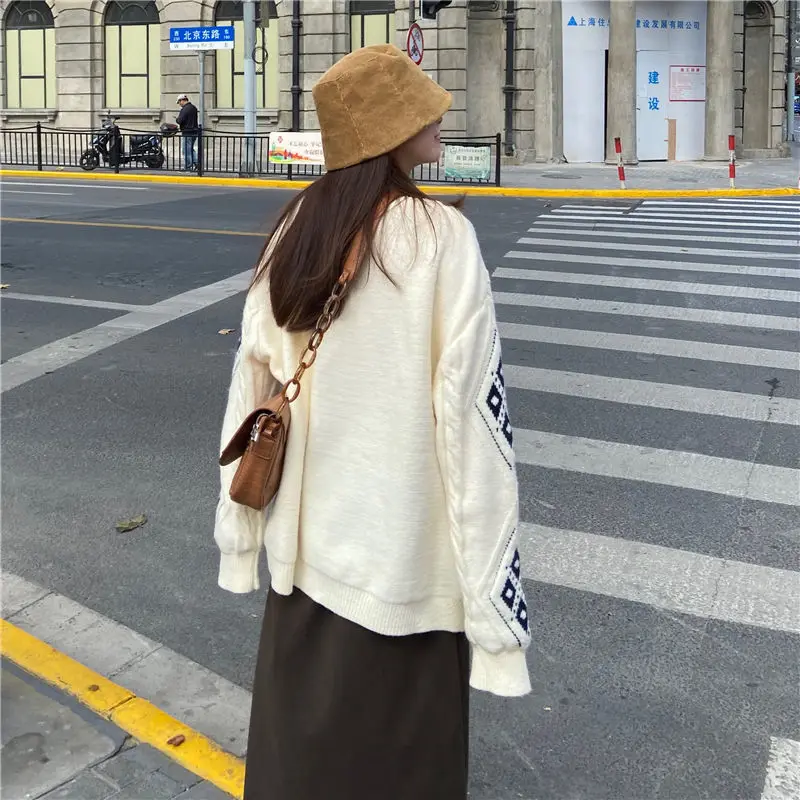 

Korean Fall/Winter New Loose Twist Ringge Knitted Sweater Female Student Crewneck Casual Coat Jacket