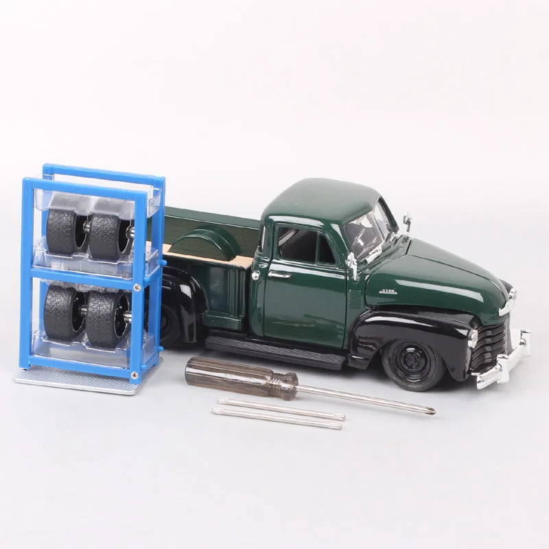 

Классическая модель автомобиля в масштабе 1/24 Jada 1953 для CHEVROLET 3100, грузовик для пикапа, металлическая модель автомобиля, дополнительные колес...
