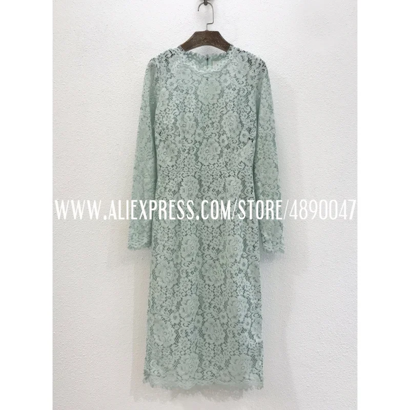 

2021 spring summer high-quality women's temperament slimming exquisite beautiful lace wrap body slimming dress with silk lining