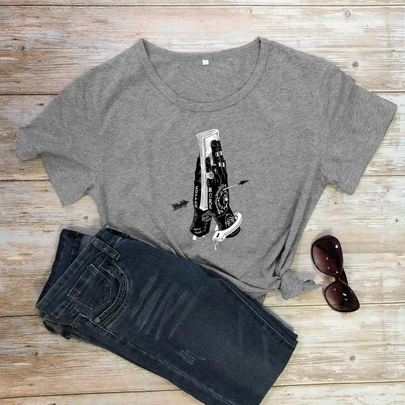 Готическая женская футболка с рисунком из цветных страдающих ведьм руки и деньги