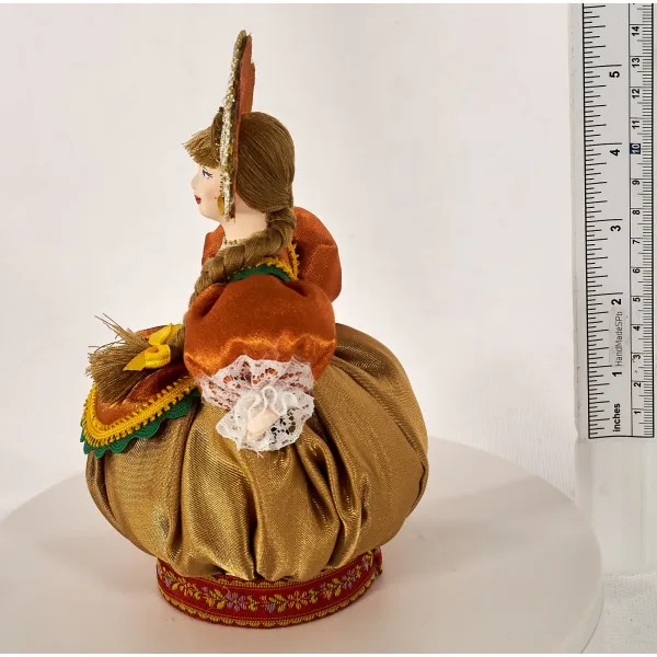 Фарфоровая кукла коллекционная Неваляшка - игольница. Сувенир ручной работы |