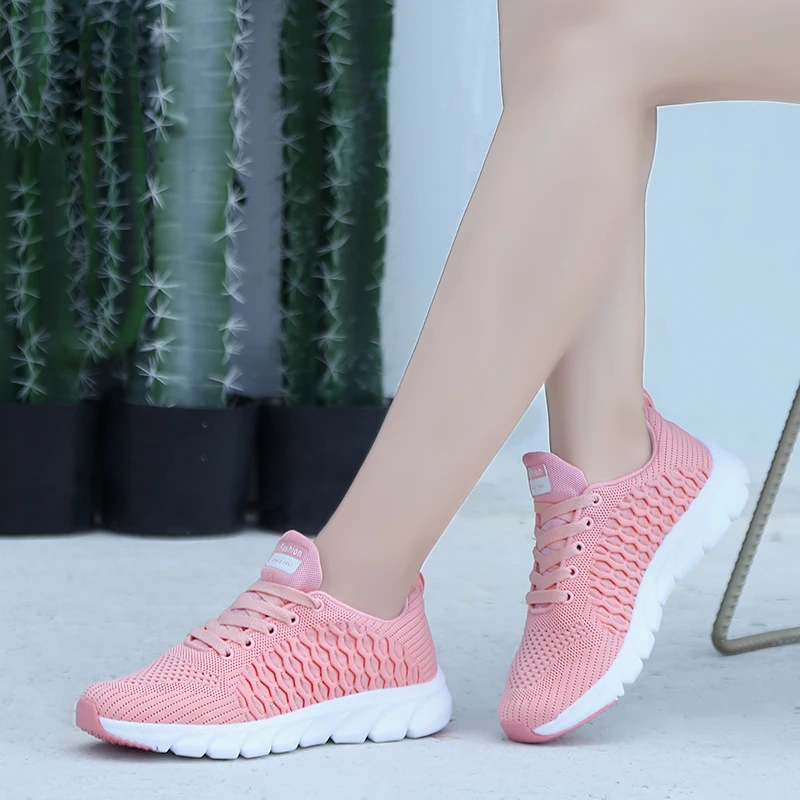 2019 Winter Women Tennis Shoes Female Comfortable Outdoor Jogging Sport Shoes Stable Athletic white black pink Soft Trainers hot