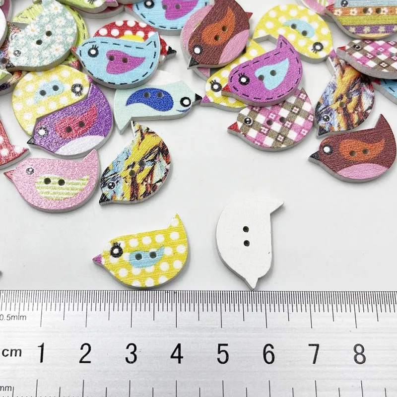 100 шт./лот разноцветные Симпатичные пуговицы в виде птиц с 2 отверстиями печатные