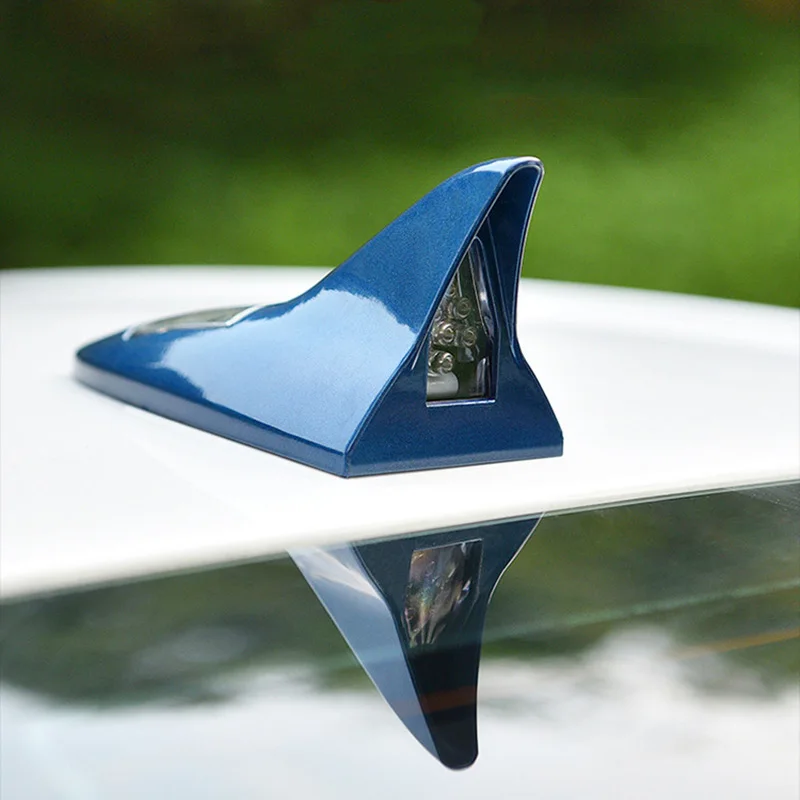 СВЕТОДИОДНЫЙ Автомобильный мерцающий светильник 12V 24V Акула shape форме благодаря