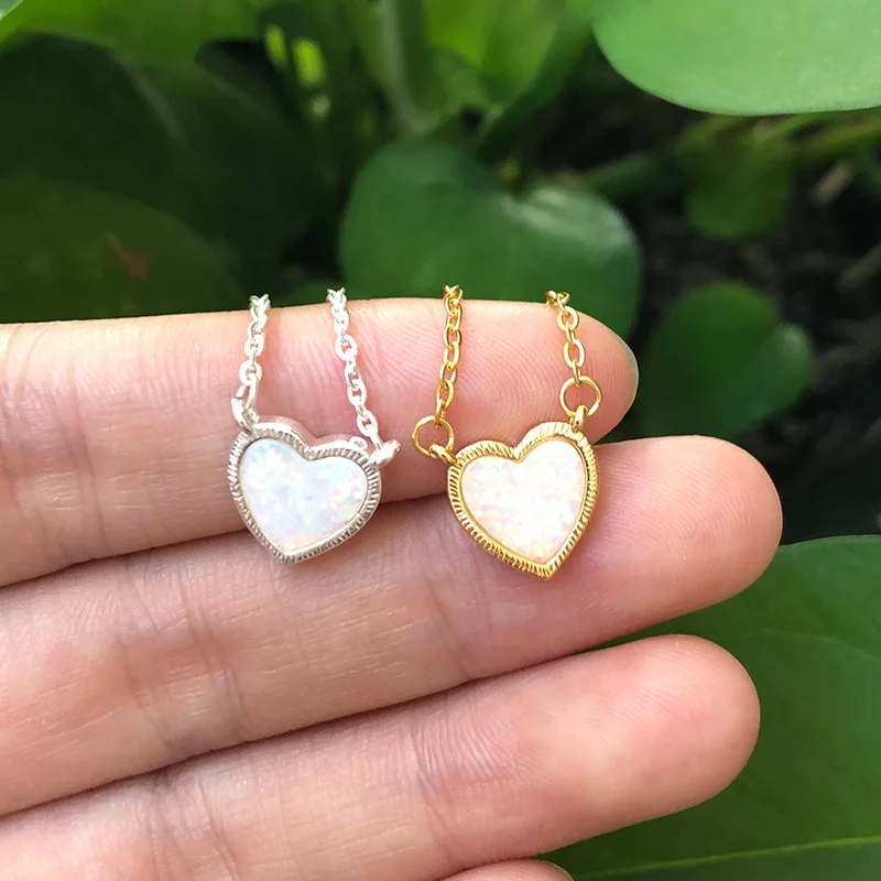 

Opal Love Heart Necklace Clavicle Chain Elegant Retro Women Jewelry Sweet Surprise for Lover Birthday Gift Stainless Steel Chain