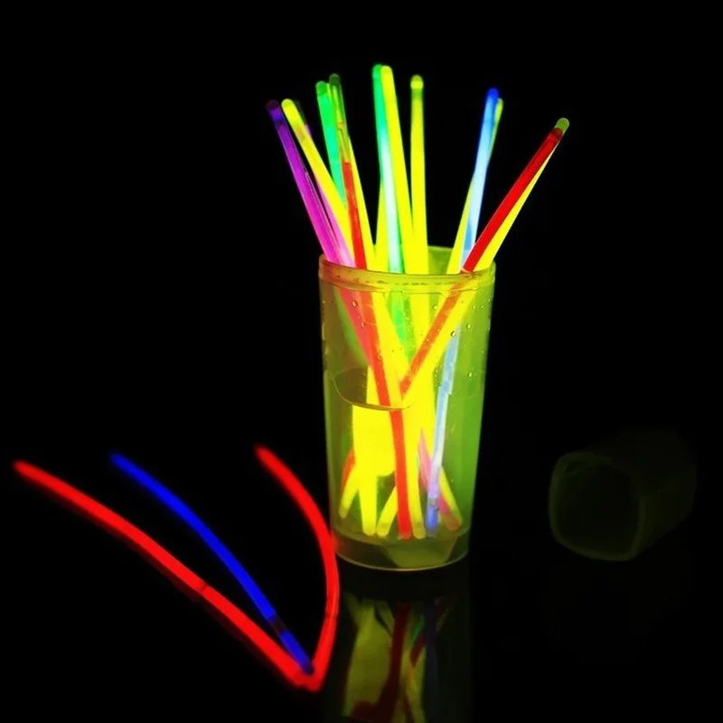 

100PCS 7 Color Glow Stick Safe Light Stick Necklace Bracelets Fluorescent for Event Festive Party Supplies Concert Decor
