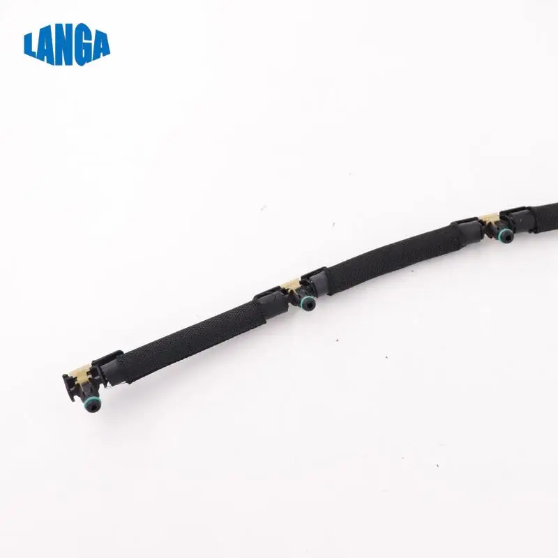 Шланг обратки топлива 4х8х175 мм / 2053110574. Маслопровод зил-5301,мтз компрессора ммз 240-3509150. 1574q1. A6110702032. Обратный трубка форсунки.