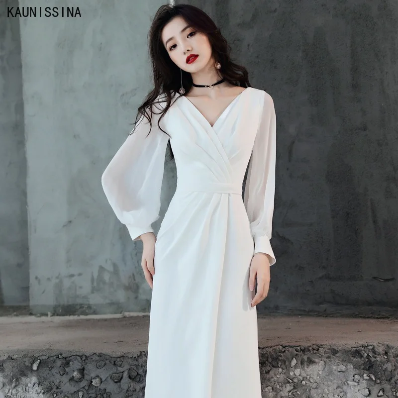 

KAUNISSINA Wedding Dreses for Women White Simple Bridal Dress V-Neck Long Sleeve Elegant Plus Size Wedding Gowns for Bride