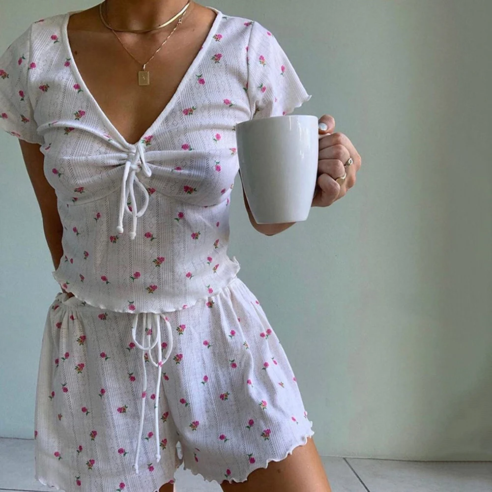 

Women Summer Two Piece Set Casual Lace Up Floral Print Two Piece Set V Neck T Shirt and Shorts Set