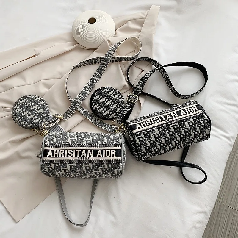 

2021 new female bag fashionable purses version pillow bag mobile phone bag female ins wild shoulder messenger bag letters