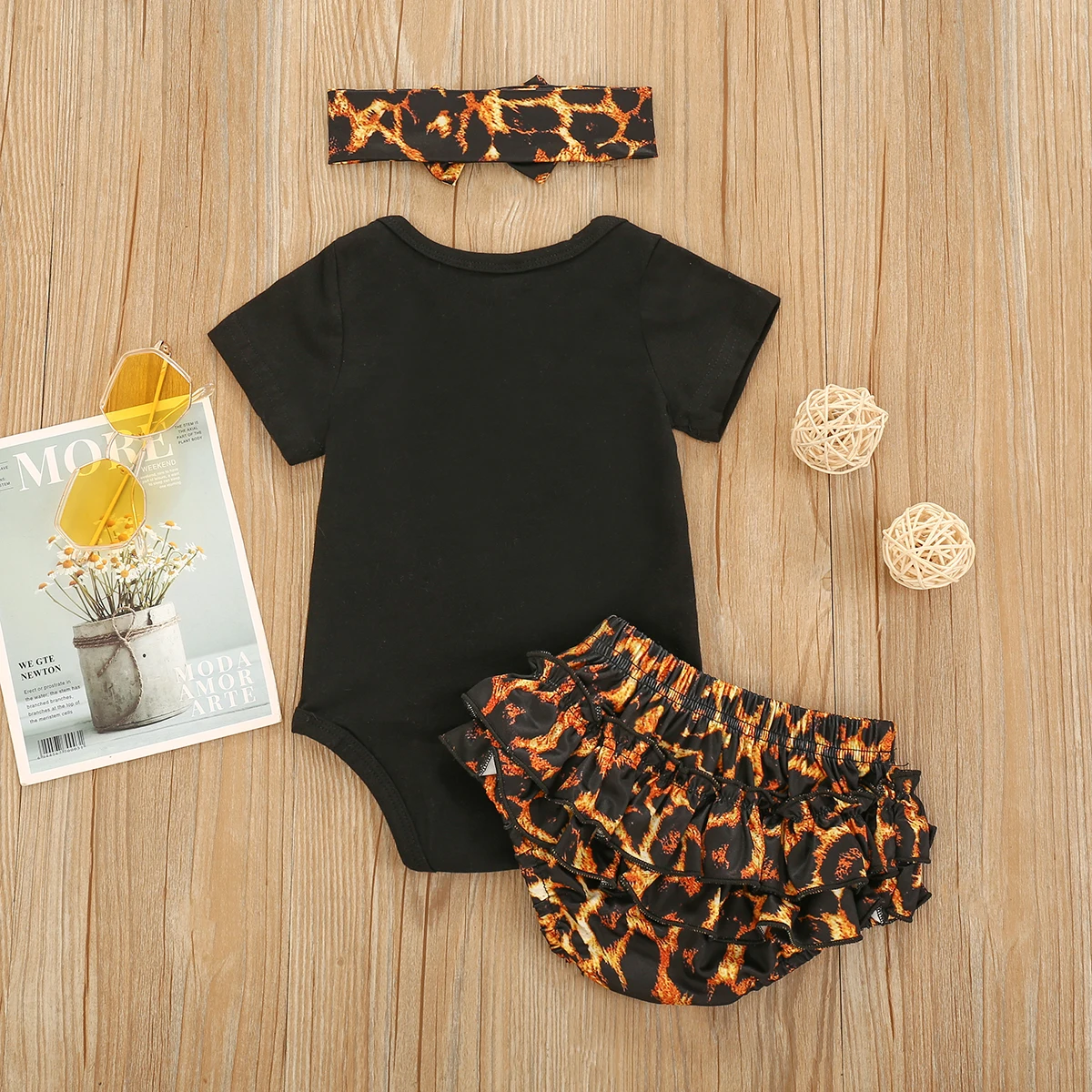 

0-24M Infant Newborn Baby Toddler Girls Summer Set Clothing Letter Print Romper Top+Leopard Short Pants+Bow Headband 3Pcs Outfit