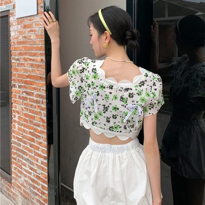 

Kimotimo Women Floral Crop Tops 2021 Summer Maiden Small Sexy Petal Edge Navel Short Shirts Korean Chic All-match Sweet Blouse