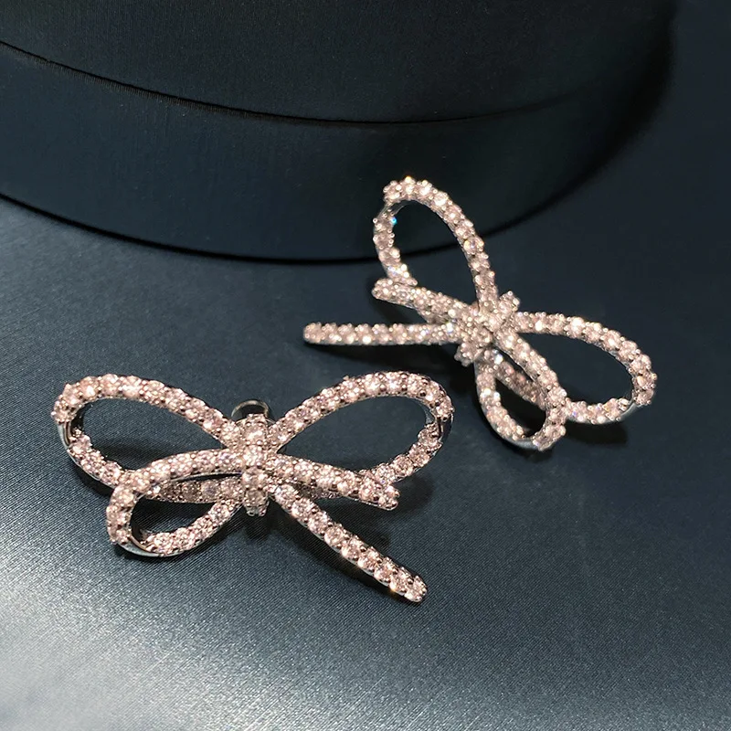 

Женские серьги-гвоздики с простым узлом Bilincolor