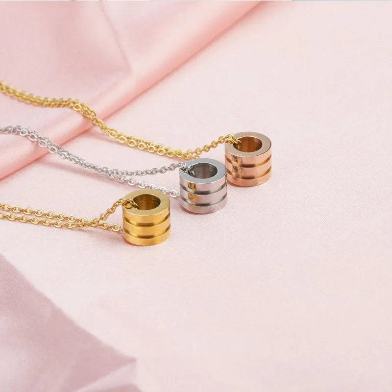 

2021 Simple Small Waist Pendant European And American Stainless Steel Jewelry Men And Women Titanium Steel Necklace