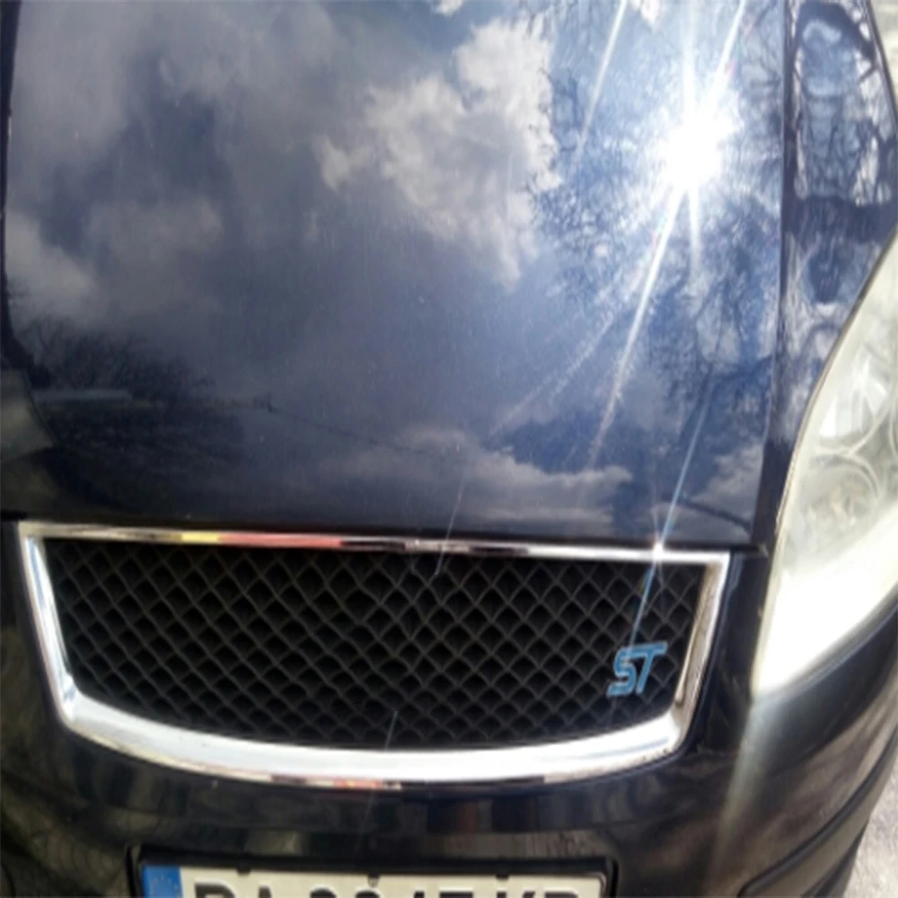 

Metal Red Blue ST Front Grille Sticker Car Head Grill Emblem Badge Chrome Sticker for FORD FIESTA FOCUS MONDEO Auto Car Styling
