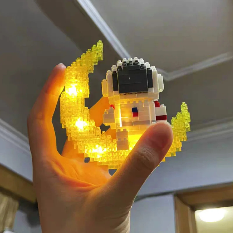 

Astronaut On the Moon Cute Figure Mini Diamond Building Blocks Small Bricks 3D Modle Cosmonaut Toys for Children Gifts 388pcs