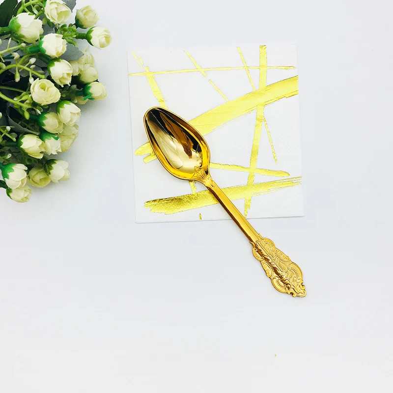 Металлические столовые приборы из розового/золотого/серебряного пластика