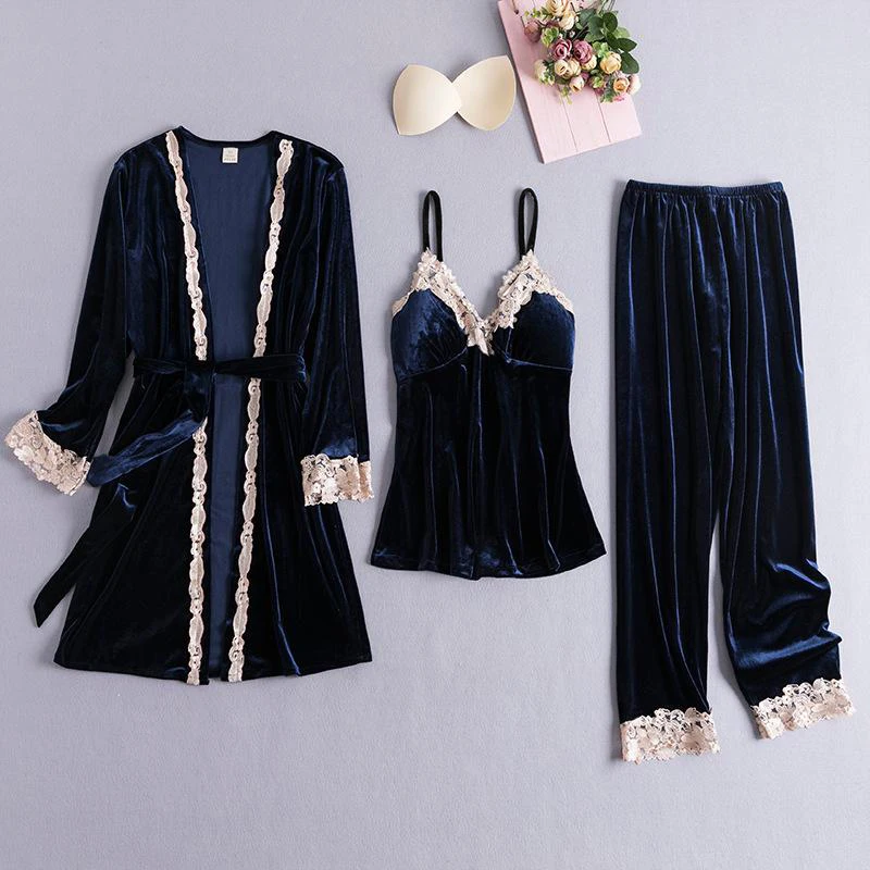 Женский велюровый Пижамный костюм из 3 предметов с кружевными вставками мягкий