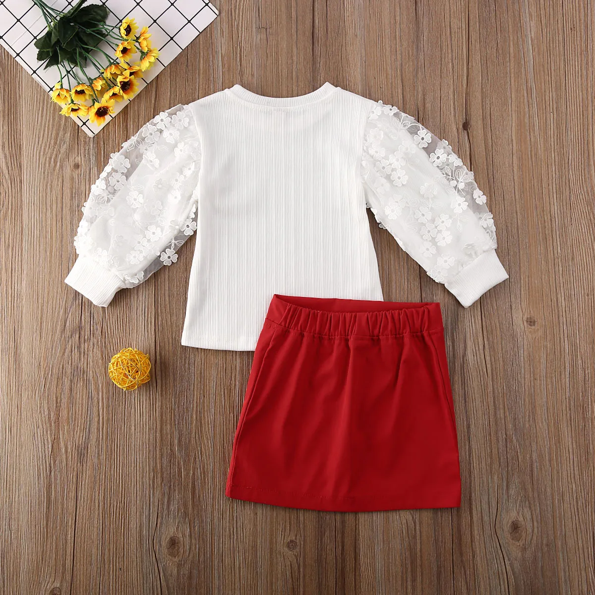 2020 г. Модные новогодние комплекты одежды для маленьких девочек кружевной топ с