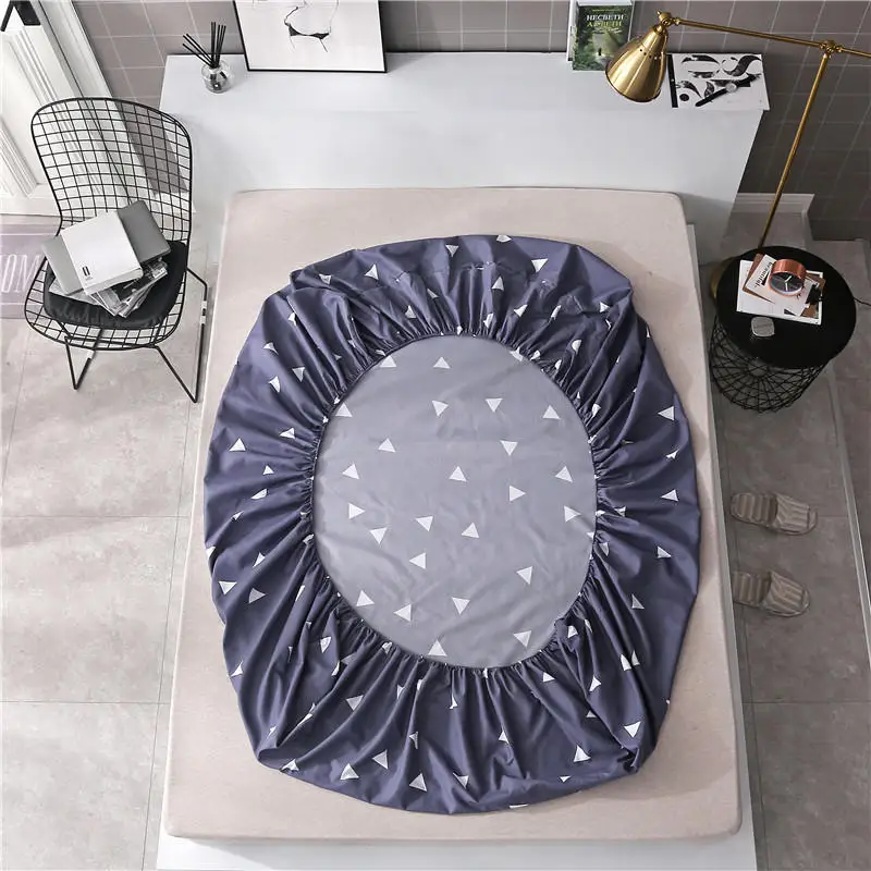 Простыня из мягкого хлопка с алоэ предотвращает загрязнение матраса и