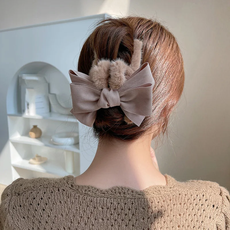 

Plush Bowknot Hair Claw Elegant Winter Hairpins Faux Fur Hair Clip Barrette Crab Headwear for Women Girls Hair Accessories