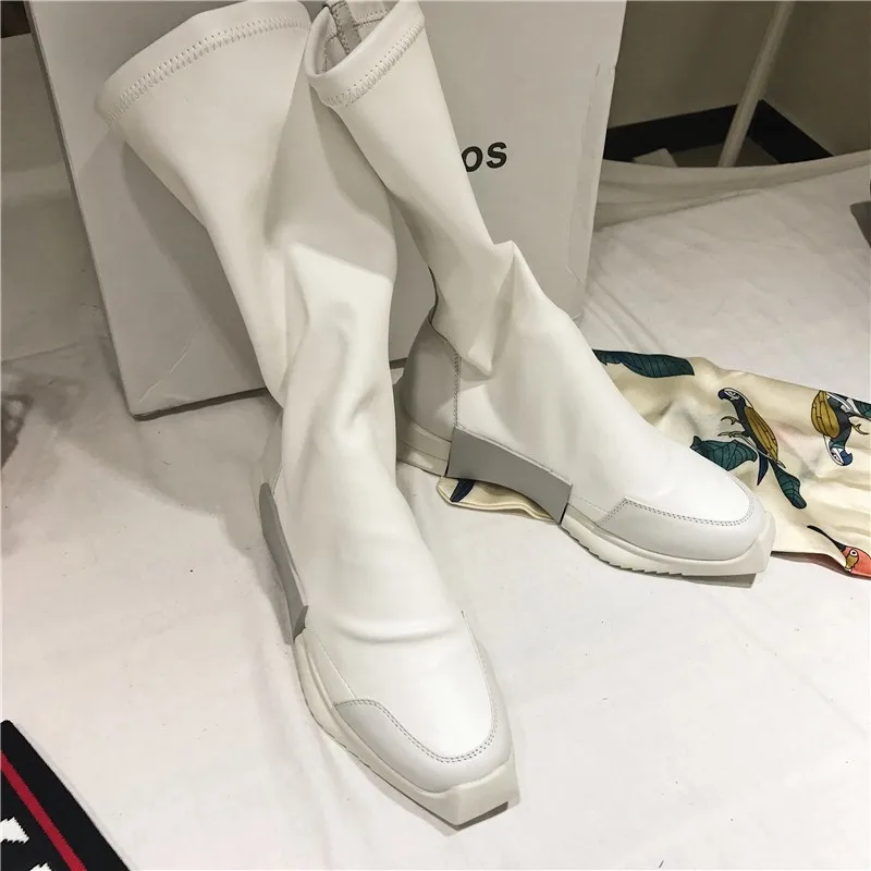 Уличные белые ботинки женские эластичные ботильоны в стиле панк из натуральной