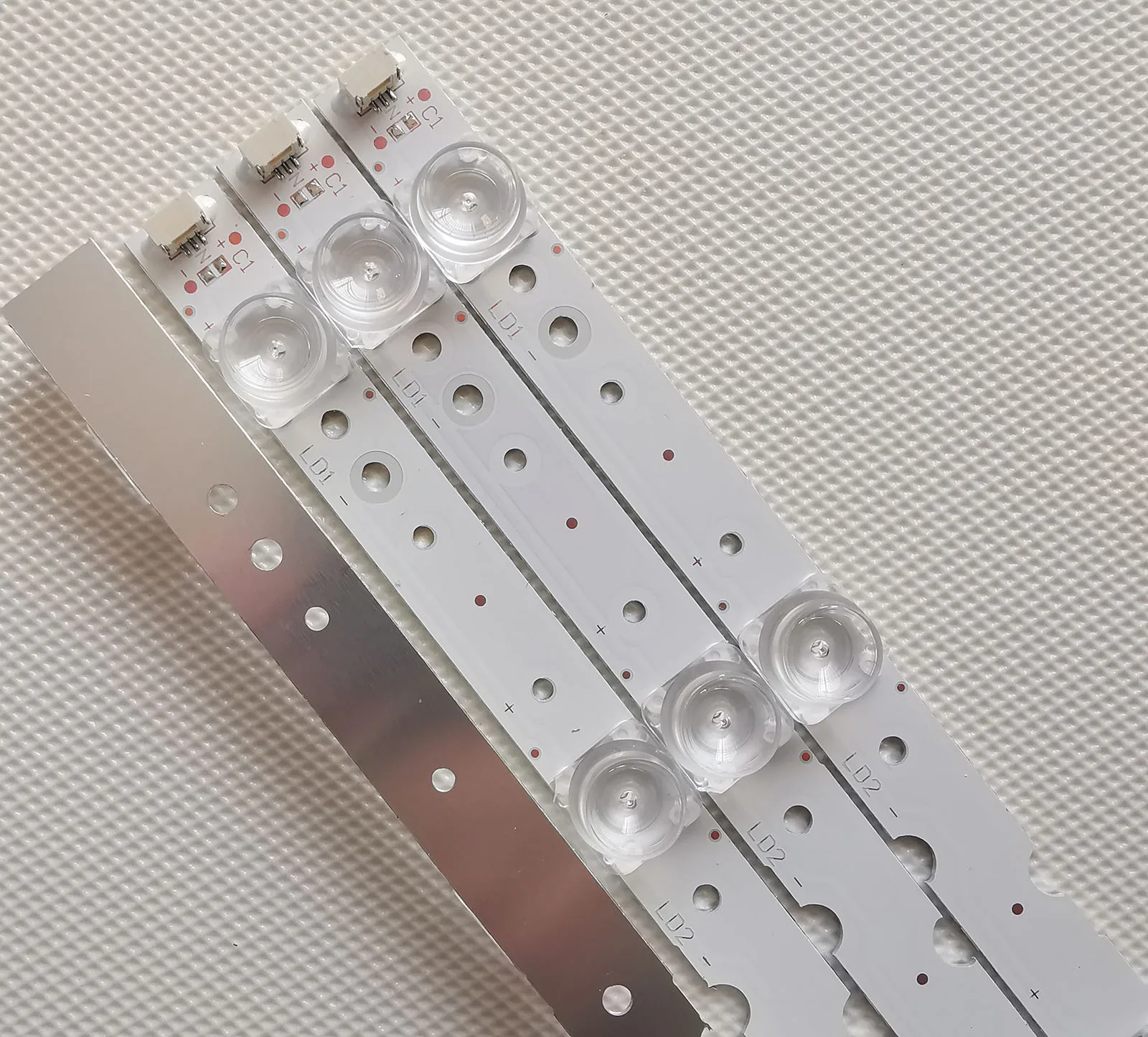 40 шт./лот светодиодная подсветка для TCL 50P65US 50S421 50S423 GIC 50D6 3030 4X7 LX20180417 4C LB5007 YH02J