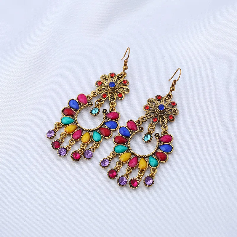 

New European and American fashion earrings, exaggerated flowers, retro popular earrings, wild bohemian jewelry women