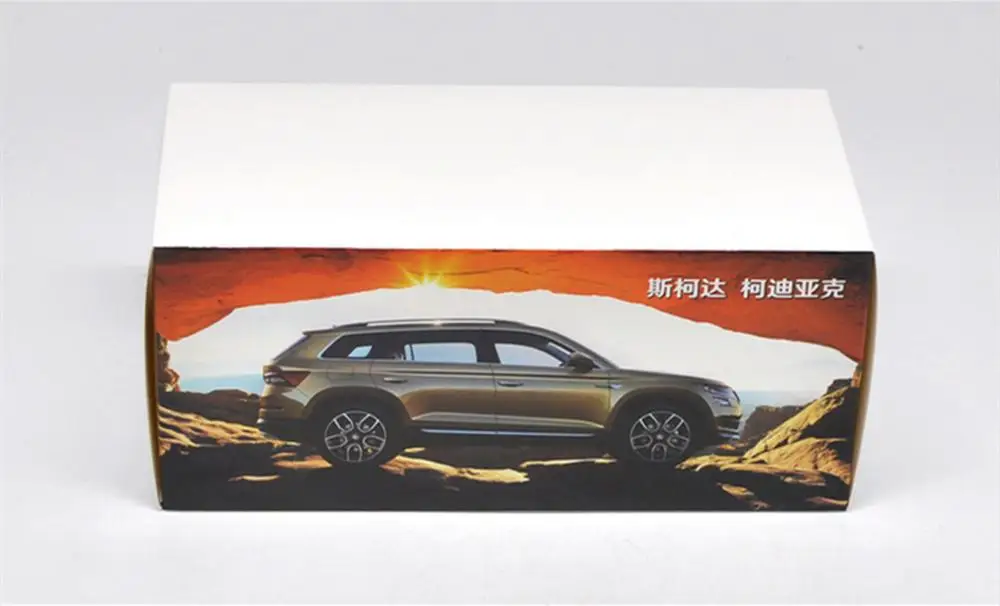 Оригинальная Заводская Подлинная модель автомобиля 1:18 Skoda Kodiaq GT с небольшим