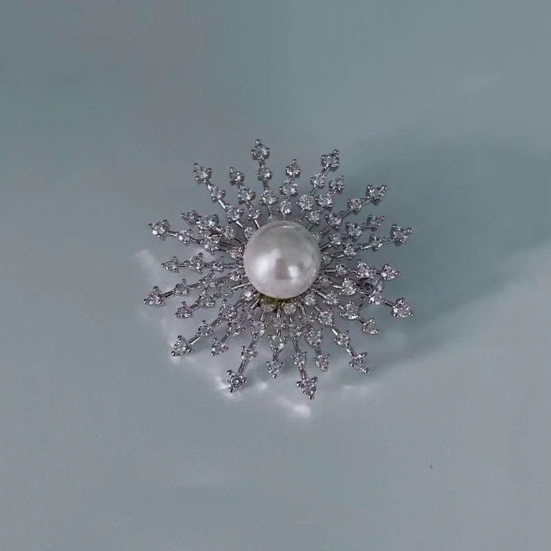 

Pearl gems inlaid Silver color woman's brooch fashion jewelry