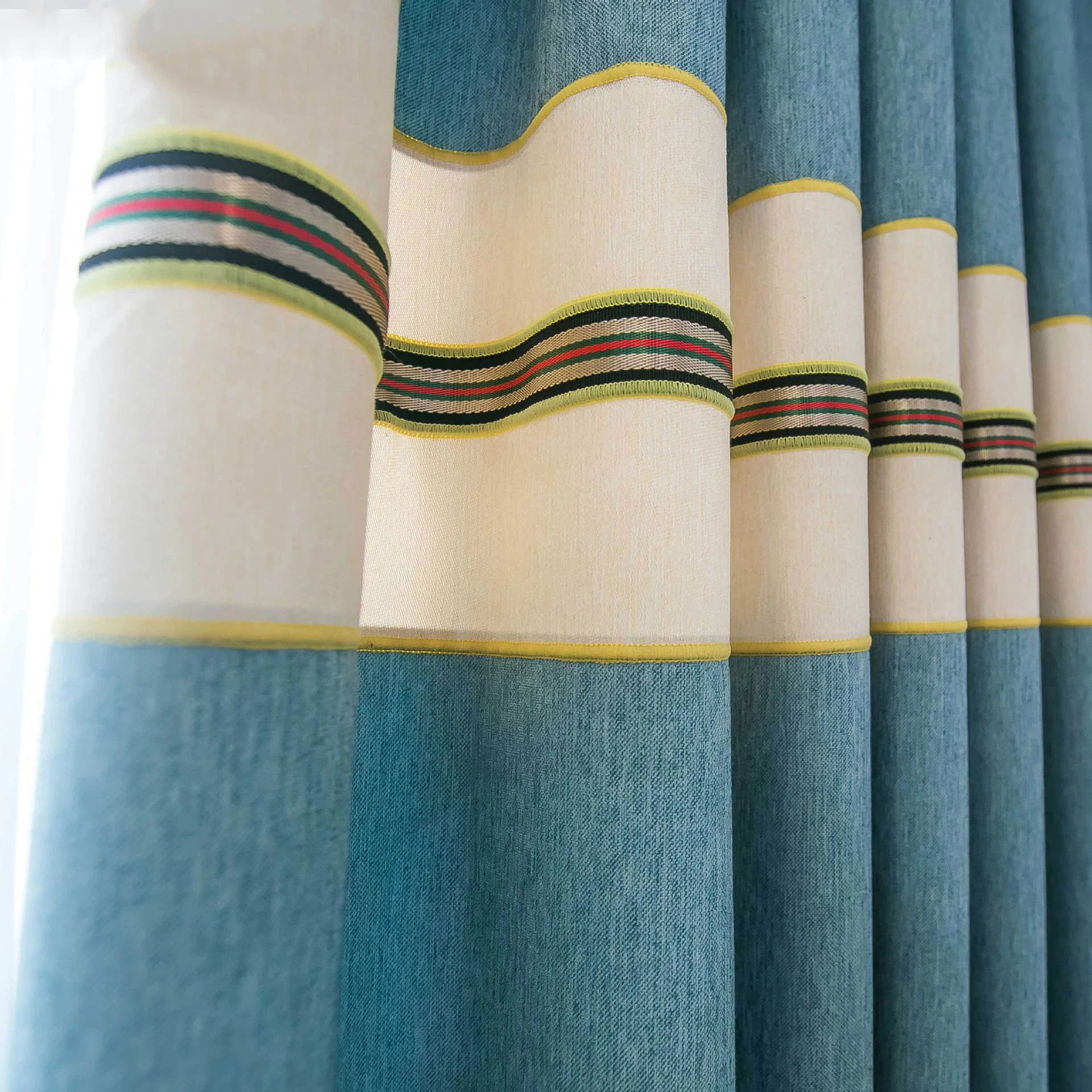 Льняные светонепроницаемые шторы в синюю полоску для гостиной современные