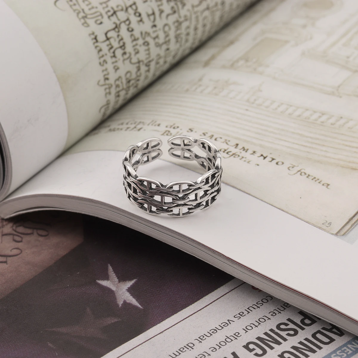 Женское кольцо с сеткой в оплетке из серебра 925 пробы | Украшения и аксессуары