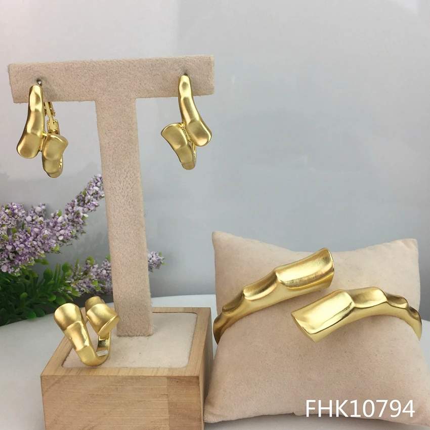 

Yuminglai 2021 Popular Jewelry 24K Dubai Costume Jewelry Earrings Sets for Women FHK10794