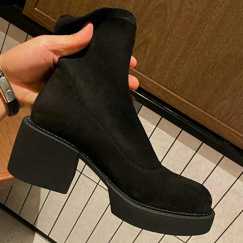 

2021 Women Winter autumn Genuine Leather Thick high Heels platform Ankle Boots For Women Round Toe Working Basic Shoes Woman