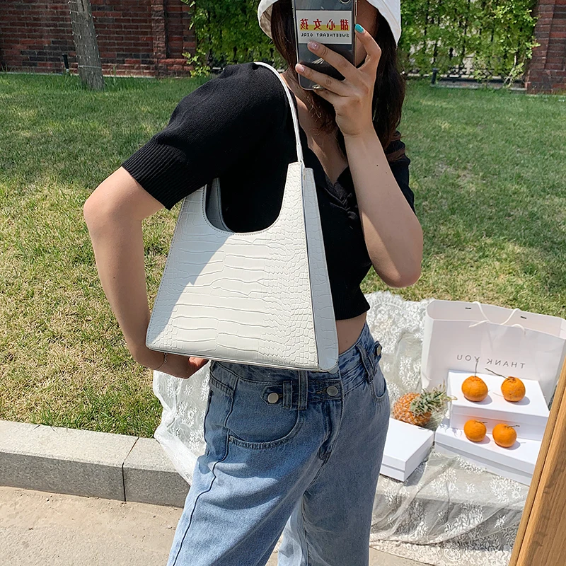 Маленькая сумка из искусственной кожи под мышку с крокодиловым узором для женщин