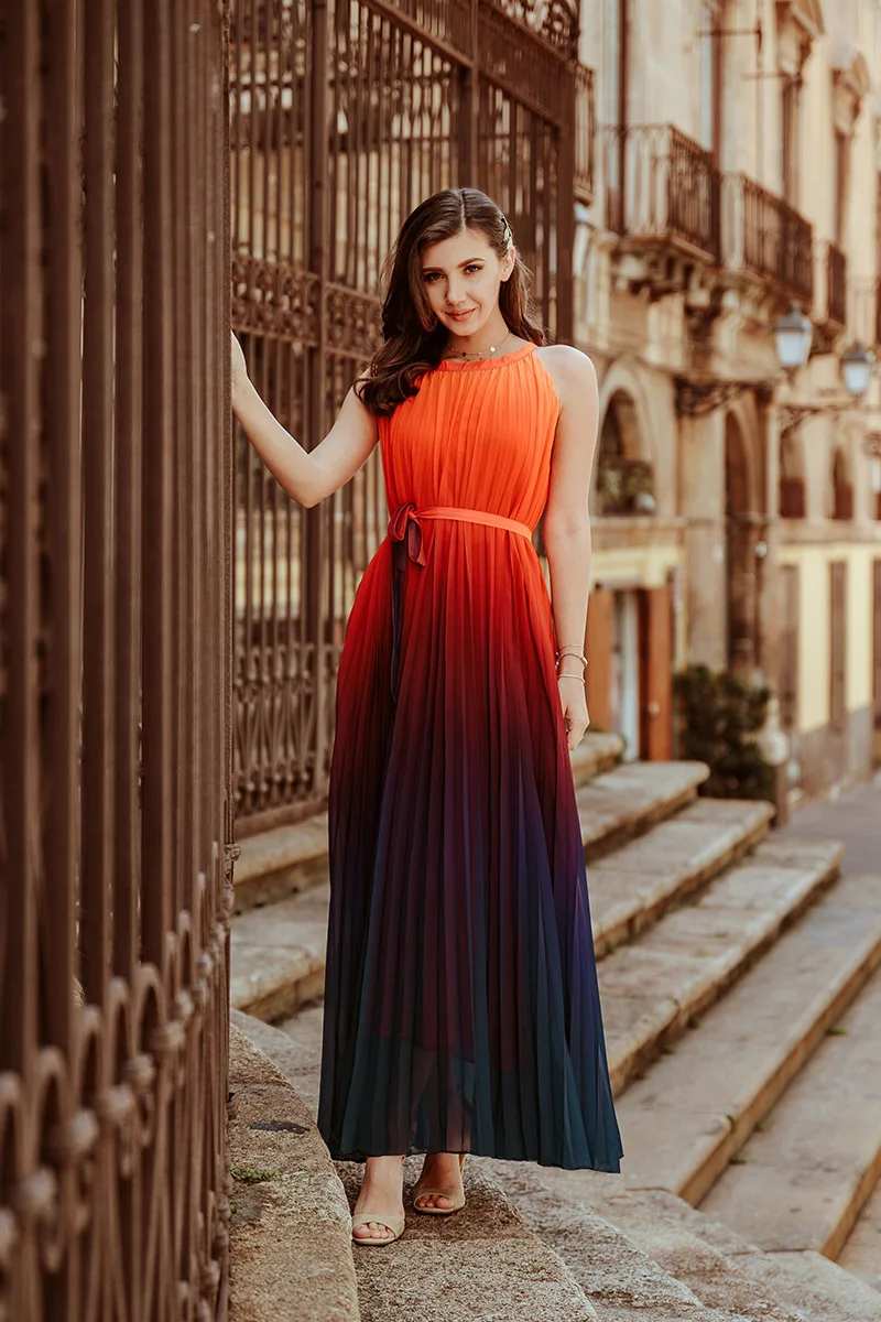 

Popular 2021 European and American new gradual change swing skirt round neck sleeveless lace up dress