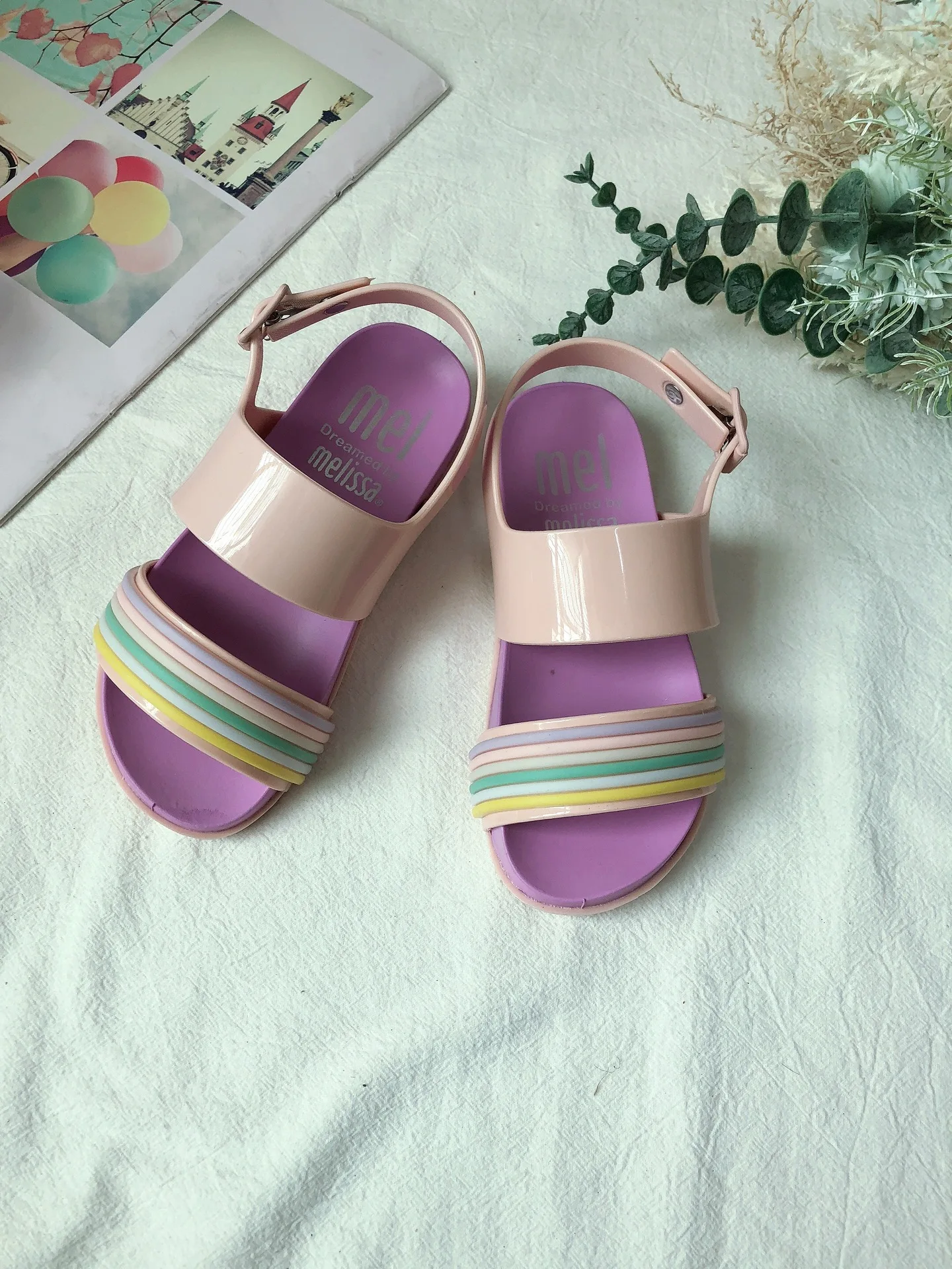 

Rainbow Soft Children's Beach Shoes Kids Summer Open Top Sandals Princess Fashion Cute High Quality Girls Sandals HMI061