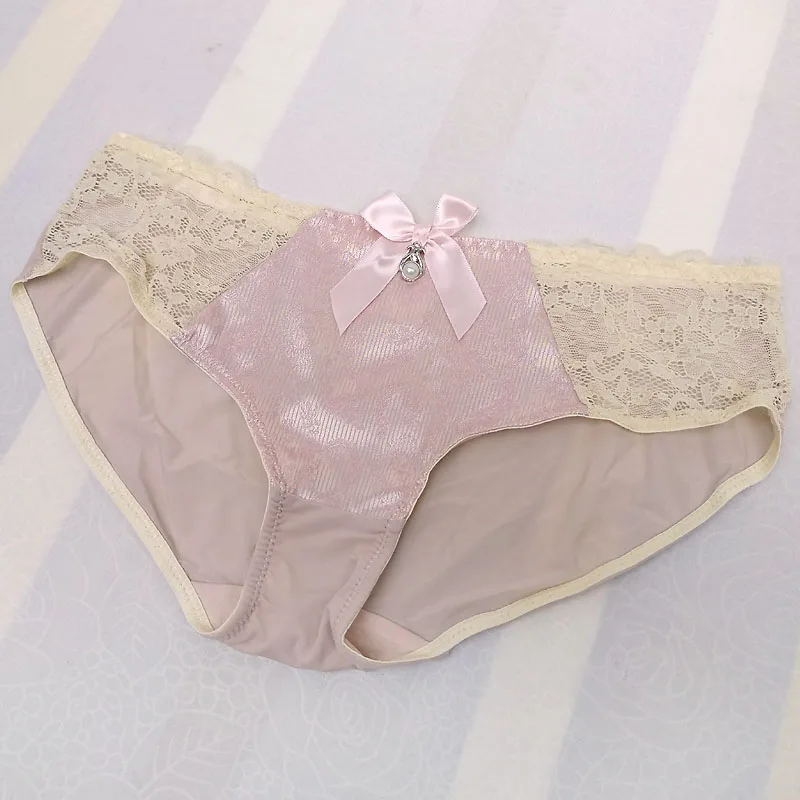 Трусы-бикини мужские атласные пикантное нижнее белье с бантом модные блестящие