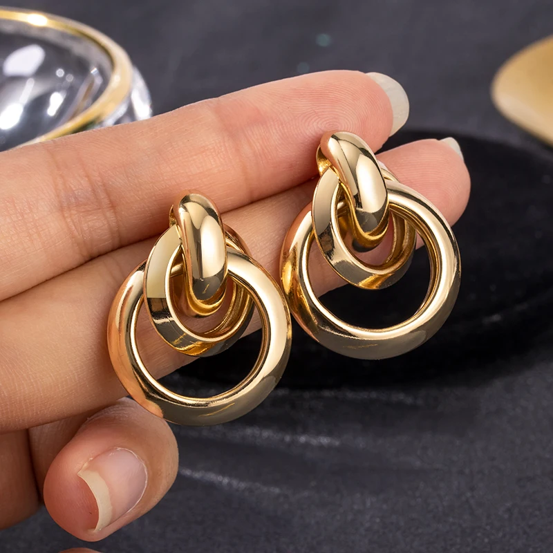 

Women's Earrings Gold Plating Unusual Hoop Earrings for women Vintage Geometry Metal Earrings 2022 Trendy Fashion Female Jewelry