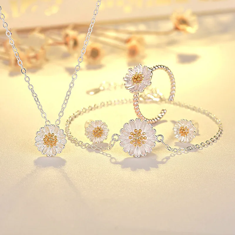 Комплект из колье серёг браслета и кольца | Украшения аксессуары