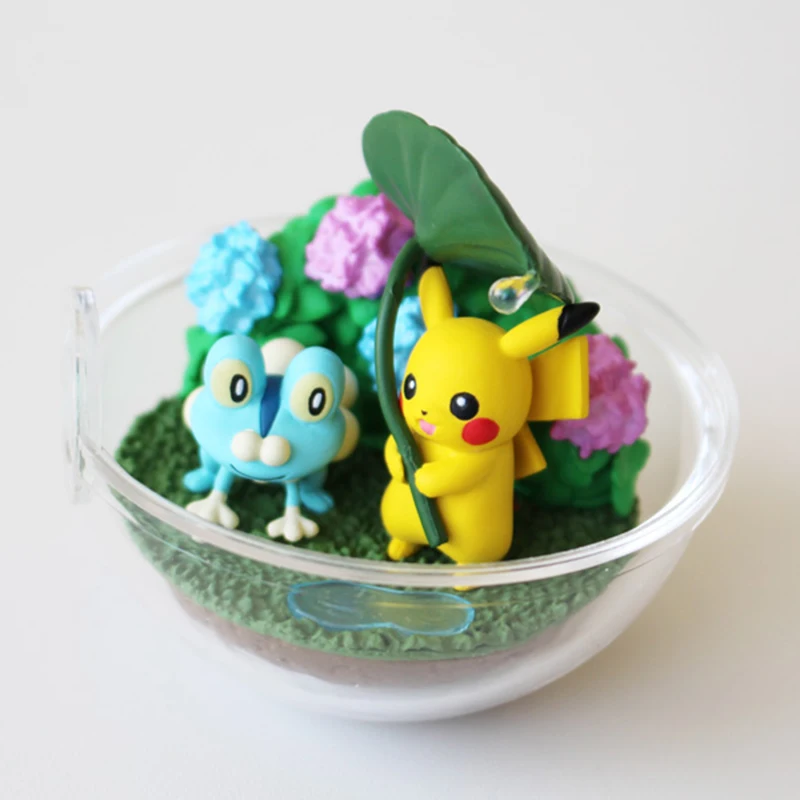 

Genuine Pokemon Poke Ball Sylveon Pikachu Wartortle Lucario Collection Desktop Ornaments Movie & TV Model Toys