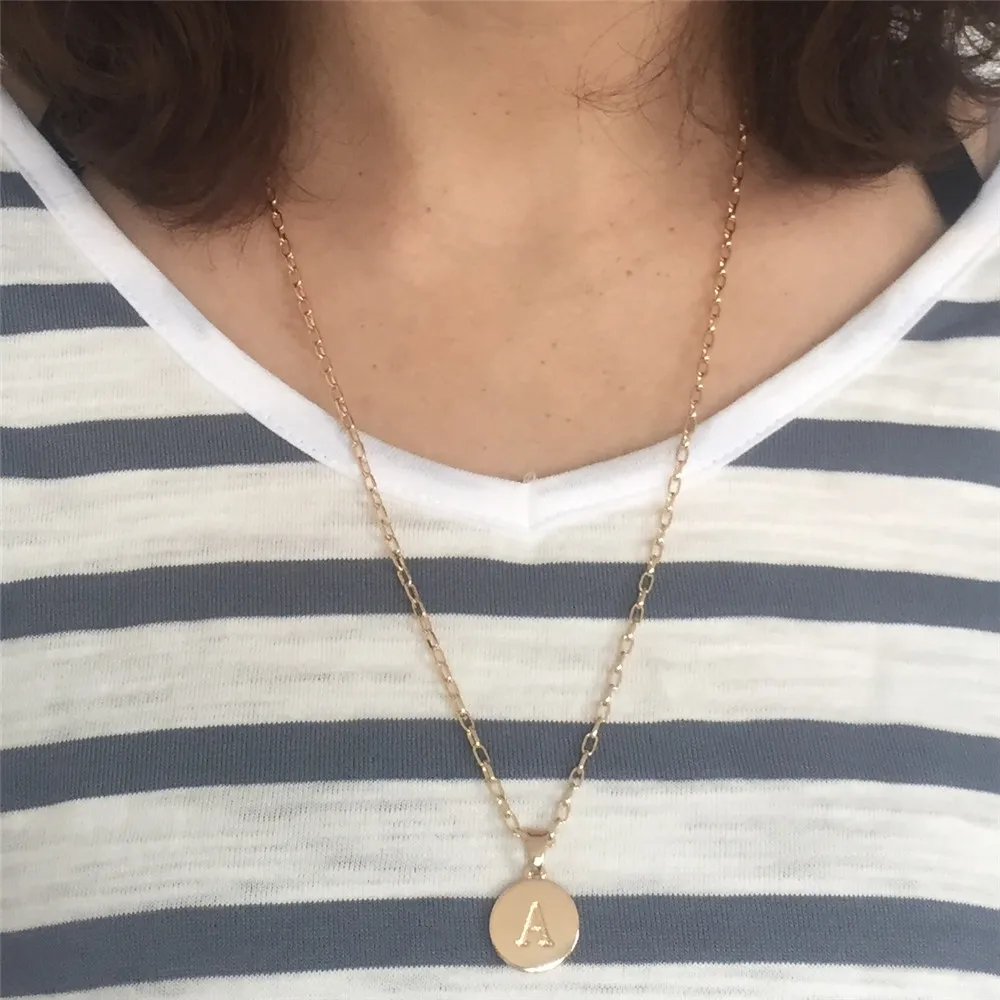 Изящный прозрачный камень вокруг черной эмали круглый диск кулон длинное