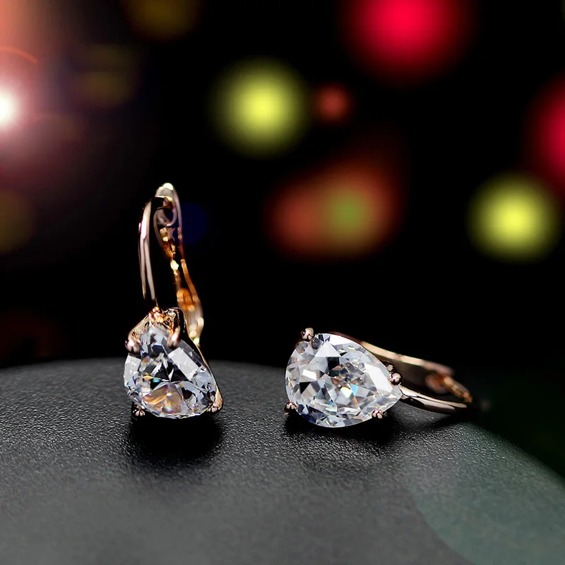 Женские серьги из серебра 100% пробы с мусанитом сертификатом 6 х8 мм