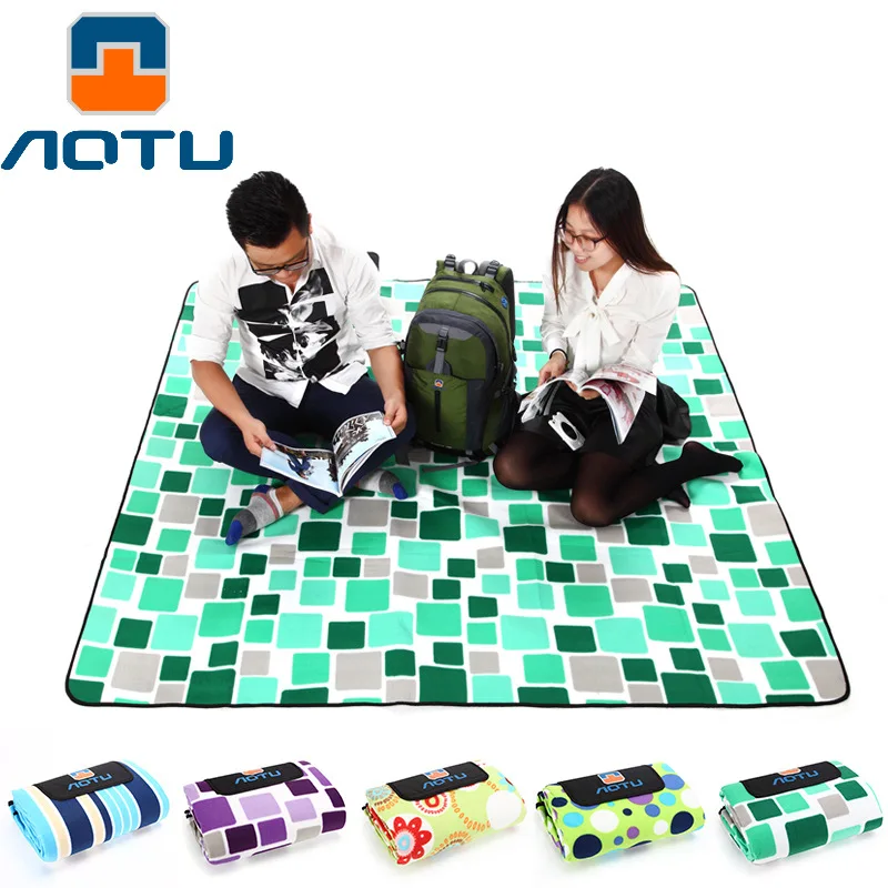 

200cm*200cm Extra Large Picnic Blanket Floral Outdoor Picnic Beach Mat Foldable Thick Camping Mat Tent Ground Mat Trekking