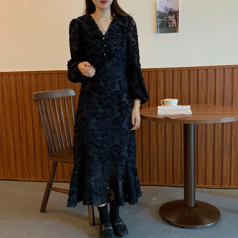 

Women's Korean-Style Chic French-Style Retro Elegant V-neck Puff Sleeve Waist Slimming Fishtail Dress