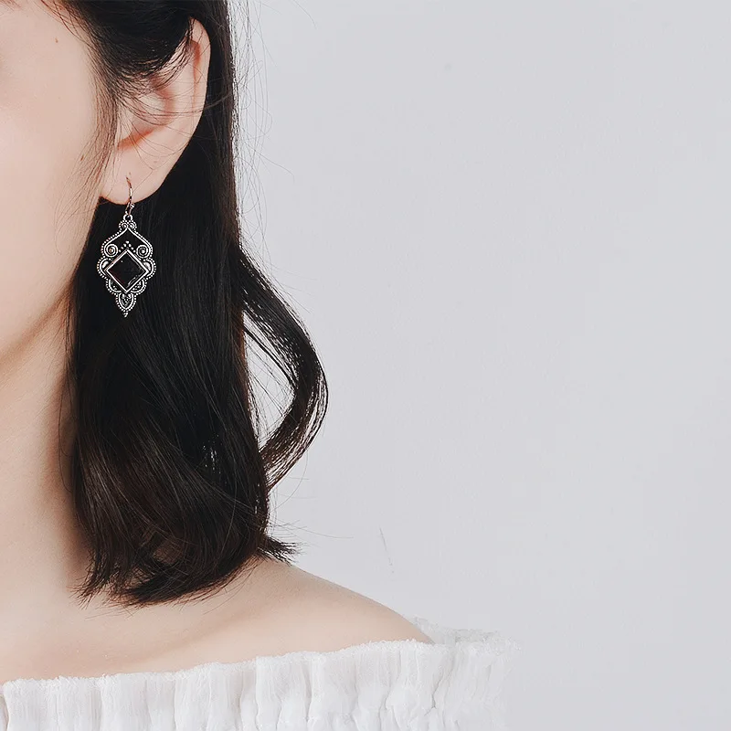 

2020 earrings 925 earrings Silver vintage 1 pair of Ruby Halloween earrings ladies engagement gift earrings women's jewelry