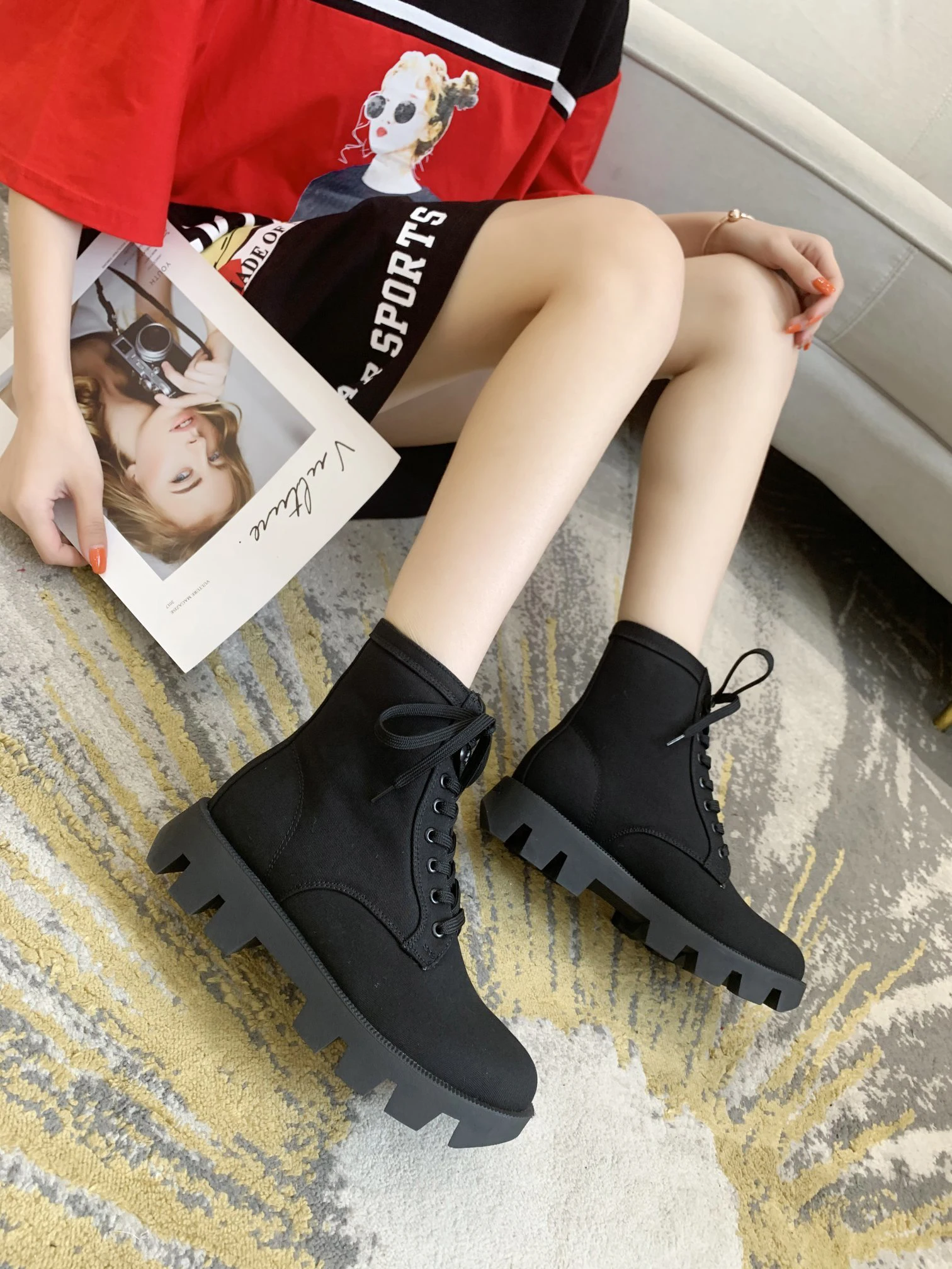 

Autumn Winter Designer New Martin Boots Women Fashion Genuine Leather Plus Velvet Warm Short Boots Black Zapatos De Mujer 2020